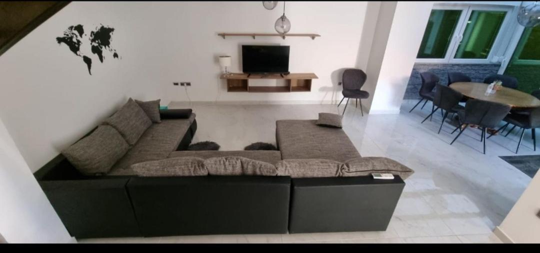 Nika Villa บิลิเซ ภายนอก รูปภาพ